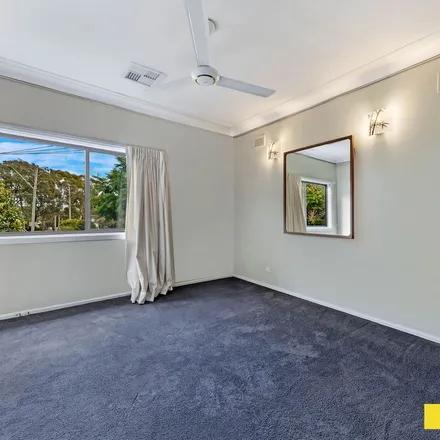 Rent this 3 bed apartment on Johnson Avenue in Seven Hills NSW 2147, Australia