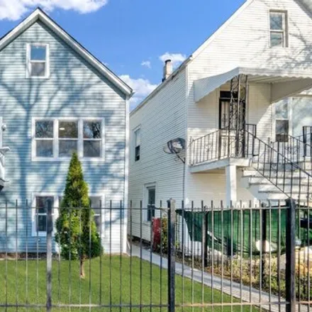 Rent this 2 bed house on 2452 West 46th Place in Chicago, IL 60632