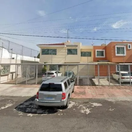 Buy this 3 bed house on Calle Volcán Paricutín in El Colli Urbano, 45070 Santa Ana Tepetitlán