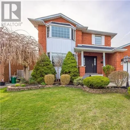 Buy this 4 bed house on 11 Donalda Court in St. Catharines, ON L2M 3X2