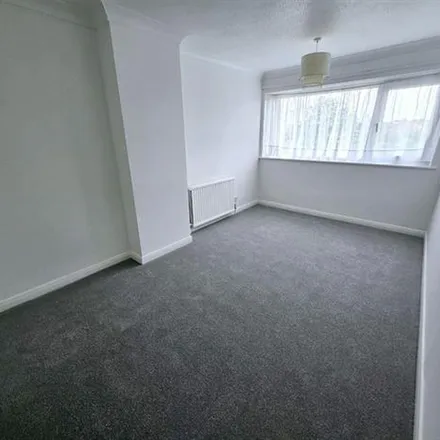 Image 6 - Meadow Close, Houghton-le-Spring, DH5 8HU, United Kingdom - Apartment for rent