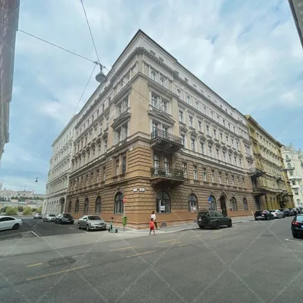 Image 5 - Cziráky-udvar, Budapest, Erzsébet tér, 1051, Hungary - Apartment for rent