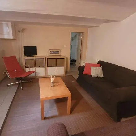 Rent this 3 bed apartment on 98 Avenue de Bretagne in 59160 Lille, France