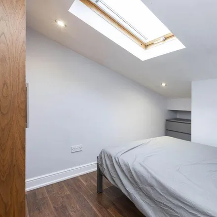 Image 7 - Burnley Road, Dudden Hill, London, NW10 1ED, United Kingdom - Townhouse for rent