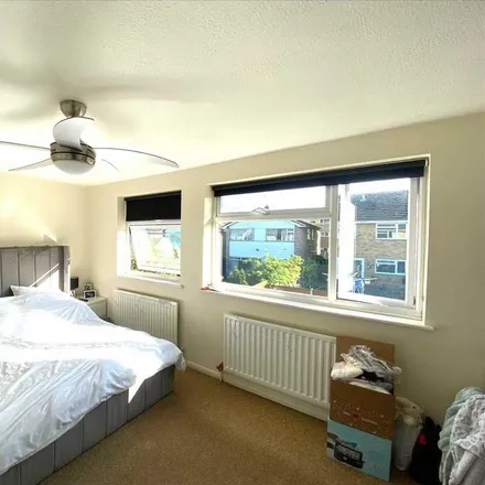 Image 5 - Picketts Avenue, Leigh on Sea, SS9 4HF, United Kingdom - Duplex for rent