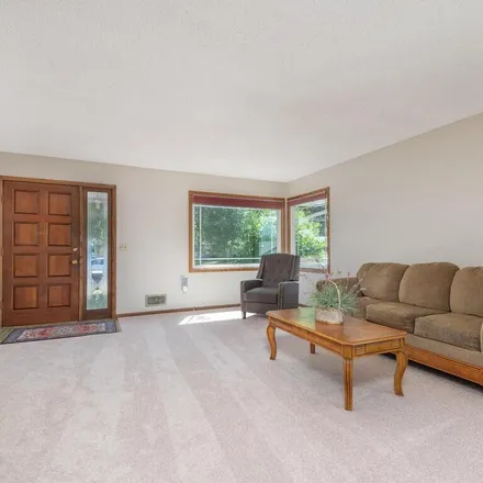 Image 4 - 815 50 1/2 Avenue Northeast, Columbia Heights, MN 55421, USA - House for sale