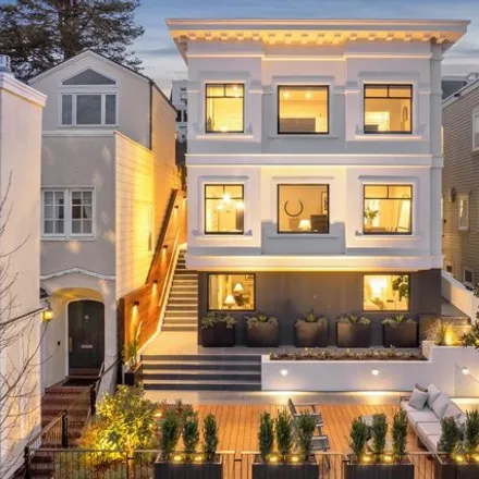 Buy this 4 bed house on 2535 Union Street in San Francisco, CA 94123