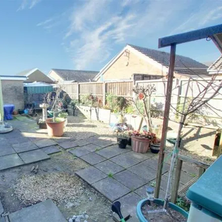 Image 4 - Camelot Gardens, Sutton-on-Sea, LN12 2HP, United Kingdom - House for sale