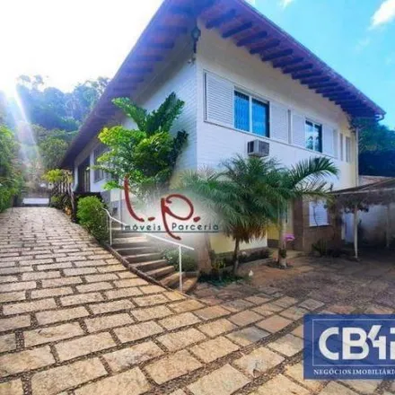 Buy this 8 bed house on Estrada União e Indústria in Cascatinha, Região Geográfica Intermediária de Petrópolis - RJ