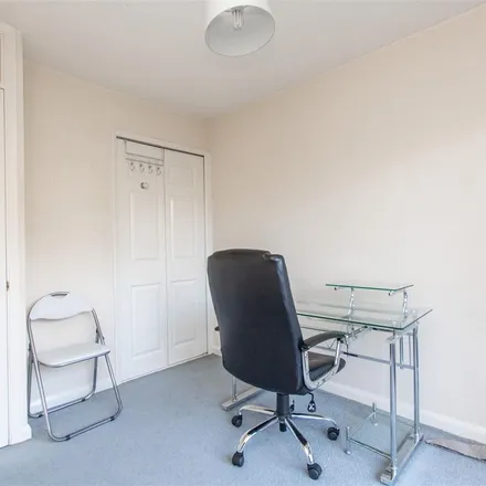 Rent this 2 bed apartment on Gadwall Crescent in Nottingham, NG7 1GW
