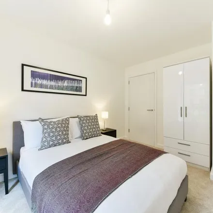 Rent this 2 bed apartment on Carleton House in Boulevard Drive, London