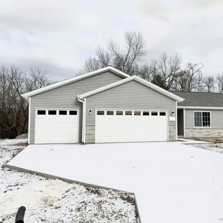 Buy this 3 bed house on 883 Fairway Drive in Mosinee, Marathon County