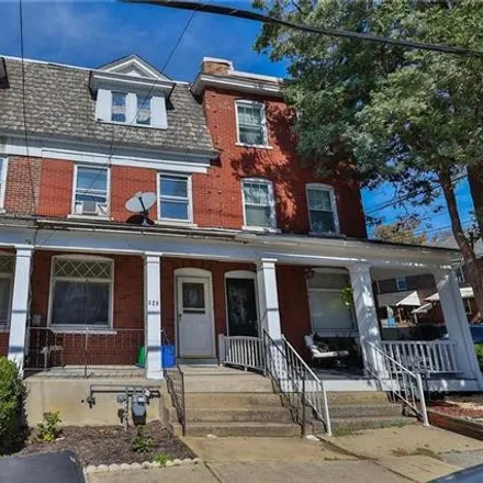Buy this 4 bed townhouse on Linden Deli in 301 East Locust Street, Bethlehem