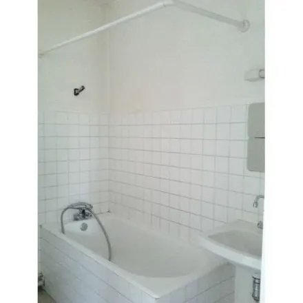 Image 3 - La Sale, Route d'Angers, 49000 Écouflant, France - Apartment for rent