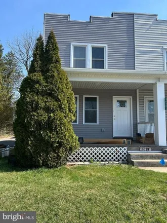 Rent this 3 bed duplex on Fruitville Pike in Lancaster, PA 17543