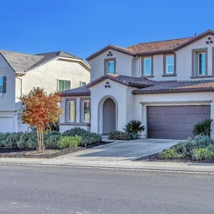 Buy this 5 bed house on 21292 Grapevine Drive in Stanislaus County, CA 95363