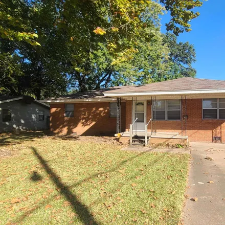 Rent this 3 bed house on 700 Harpole Street in Jacksonville, AR 72076
