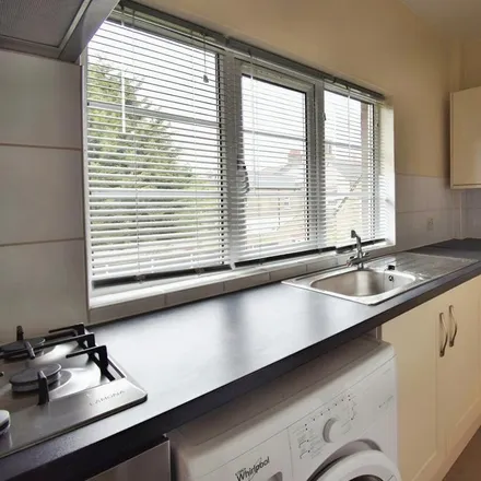 Image 5 - Inchmery Road, London, SE6 2LP, United Kingdom - Apartment for rent