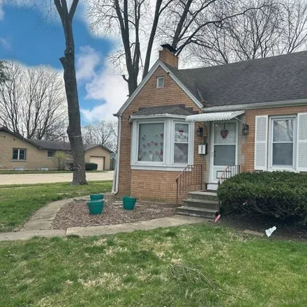 Image 2 - 1221 West River Street, Kankakee, IL 60901, USA - House for sale