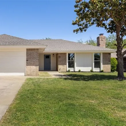 Buy this 3 bed house on 11504 Windmill Road in Oklahoma City, OK 73162
