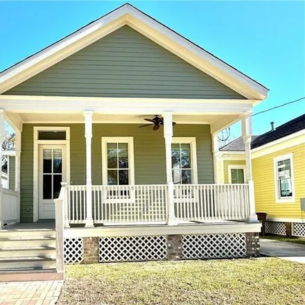 Rent this 2 bed house on 475 Marine Street in Mobile, AL 36604