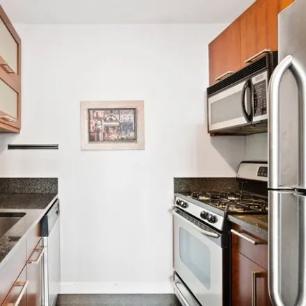 Image 5 - 119 East 23rd Street, New York, NY 10010, USA - Condo for sale
