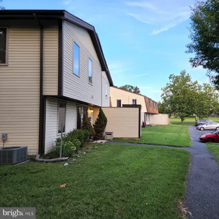 Image 2 - 62 King Henry Circle, Rosedale, MD 21237, USA - Townhouse for rent