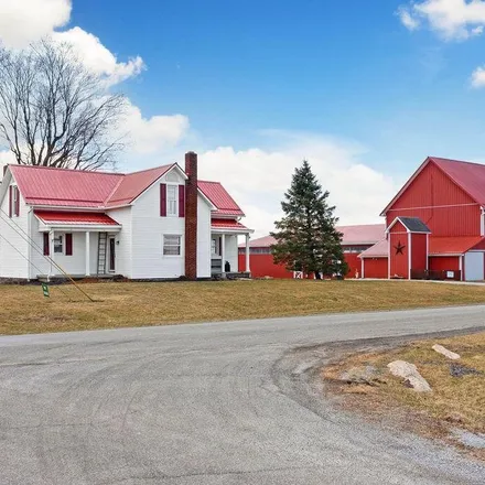Buy this 3 bed house on 12161 School Lane Road in Hartford Township, OH 43013