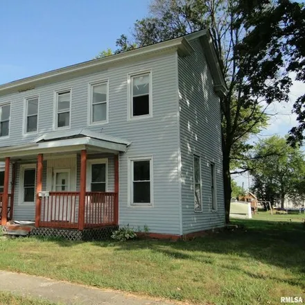 Buy this 4 bed house on 775 East Adams Street in Macomb, IL 61455