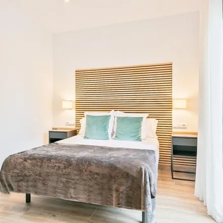 Rent this 2 bed apartment on Carrer de la Diputació in 403, 08001 Barcelona