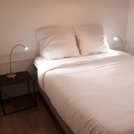 Rent this 3 bed apartment on 93400 Saint-Ouen-sur-Seine