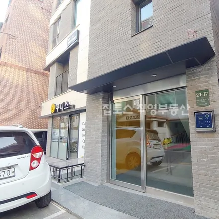 Rent this 1 bed apartment on 서울특별시 서초구 서초동 1364-65