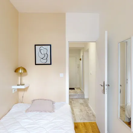 Rent this 1 bed apartment on 36 Rue de Fontenelle in 76000 Rouen, France
