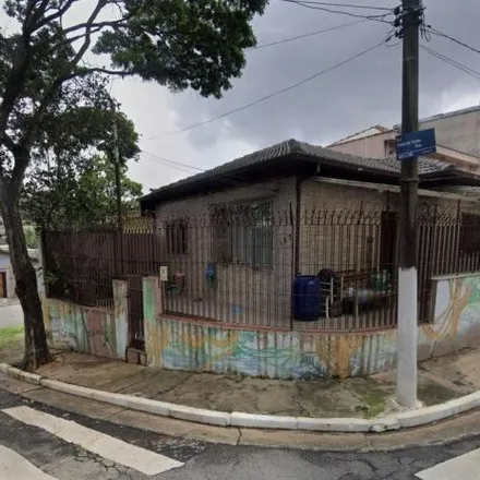 Rent this studio house on Rua Simão de Toledo Piza in Água Rasa, Região Geográfica Intermediária de São Paulo - SP