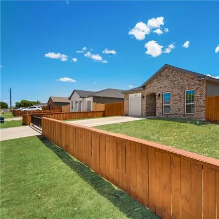 Buy this 4 bed house on 3103 Hillsdale Drive in Corsicana, TX 75110