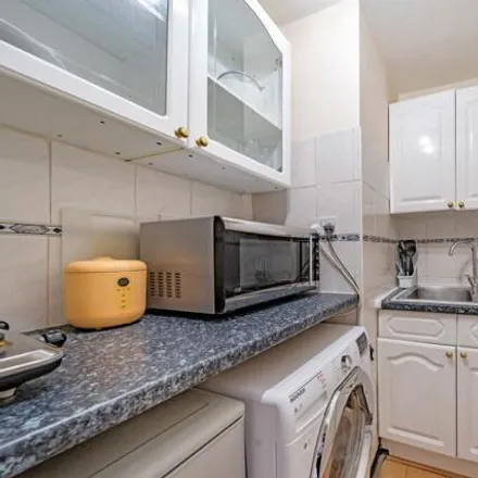 Image 4 - 6 Baldwins Gardens, London, EC1N 7AQ, United Kingdom - Apartment for sale