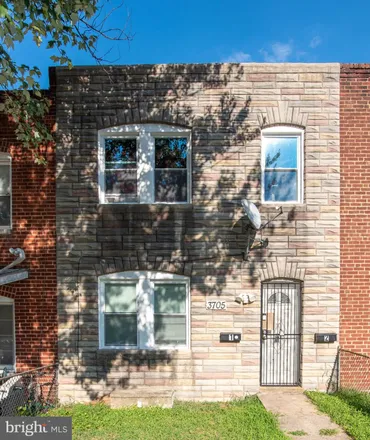 Buy this studio townhouse on 3703 Pascal Avenue in Baltimore, MD 21226