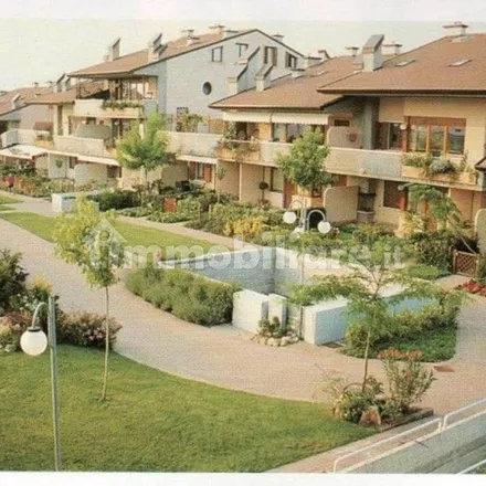 Image 5 - Green Residence Sirmione, Viale Francesco Agello, 25015 Desenzano del Garda BS, Italy - Apartment for rent