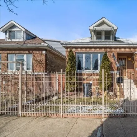 Image 3 - 3536 West 60th Street, Chicago, IL 60629, USA - House for sale