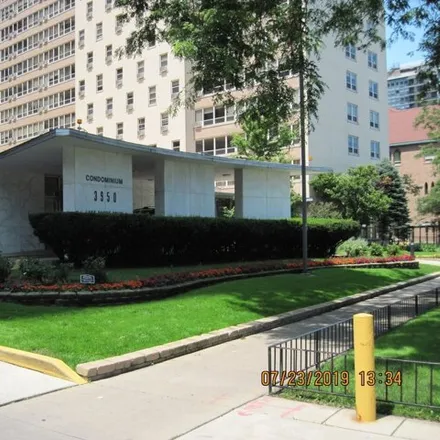 Rent this 2 bed condo on 3950 North Lake Shore Drive in Chicago, IL 60613
