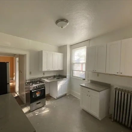 Image 7 - 164 Washington Avenue, Chelsea, MA 02150, USA - Apartment for rent
