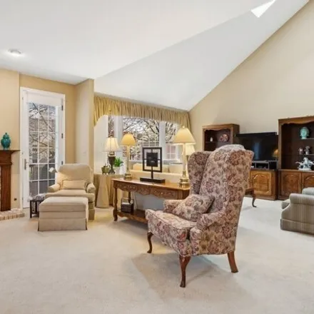 Image 7 - 3589 Glenlake Drive, Glenview, IL 60025, USA - House for sale