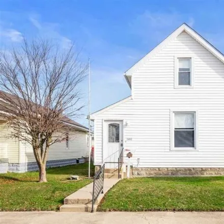 Buy this 3 bed house on 1432 South 17th Street in New Castle, IN 47362