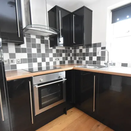 Rent this 2 bed apartment on Harry Harper in 85 Cathays Terrace, Cardiff