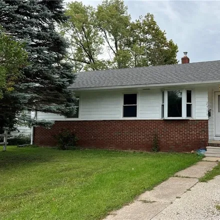 Buy this 2 bed house on 2908 Columbus Avenue in Edgewood, Ashtabula County