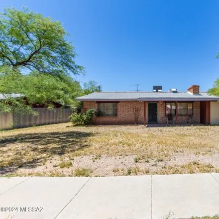 Buy this 2 bed house on 2919 North Dodge Boulevard in Tucson, AZ 85716