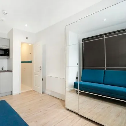 Image 8 - 13 Queensborough Terrace, London, W2 3SG, United Kingdom - Apartment for rent