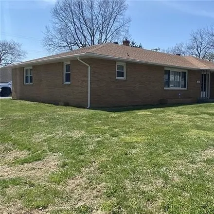 Buy this 2 bed house on 492 Truman Avenue in Clinton, MO 64735