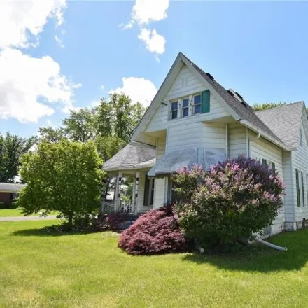 Buy this 4 bed house on 129 West Lafayette Street in Staunton, IL 62088