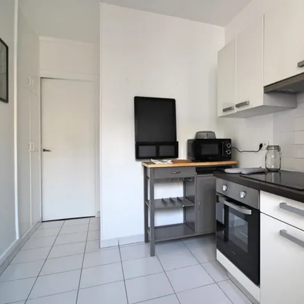 Image 8 - 22 Rue Duret, 75116 Paris, France - Apartment for rent